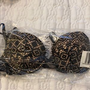 Victoria’s Secret push up bra